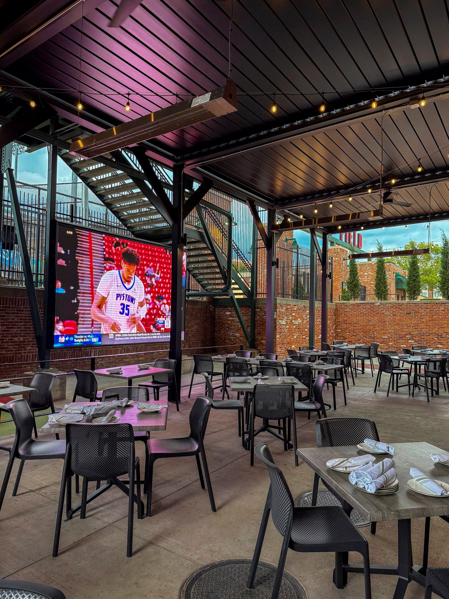 Lefty's as an Outdoor Dining image for Off The Grid Greenville